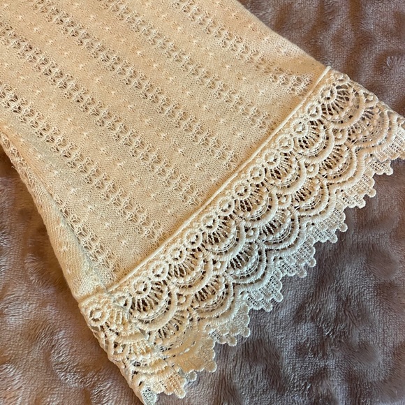 Altar’d State Top - Picture 3 of 3